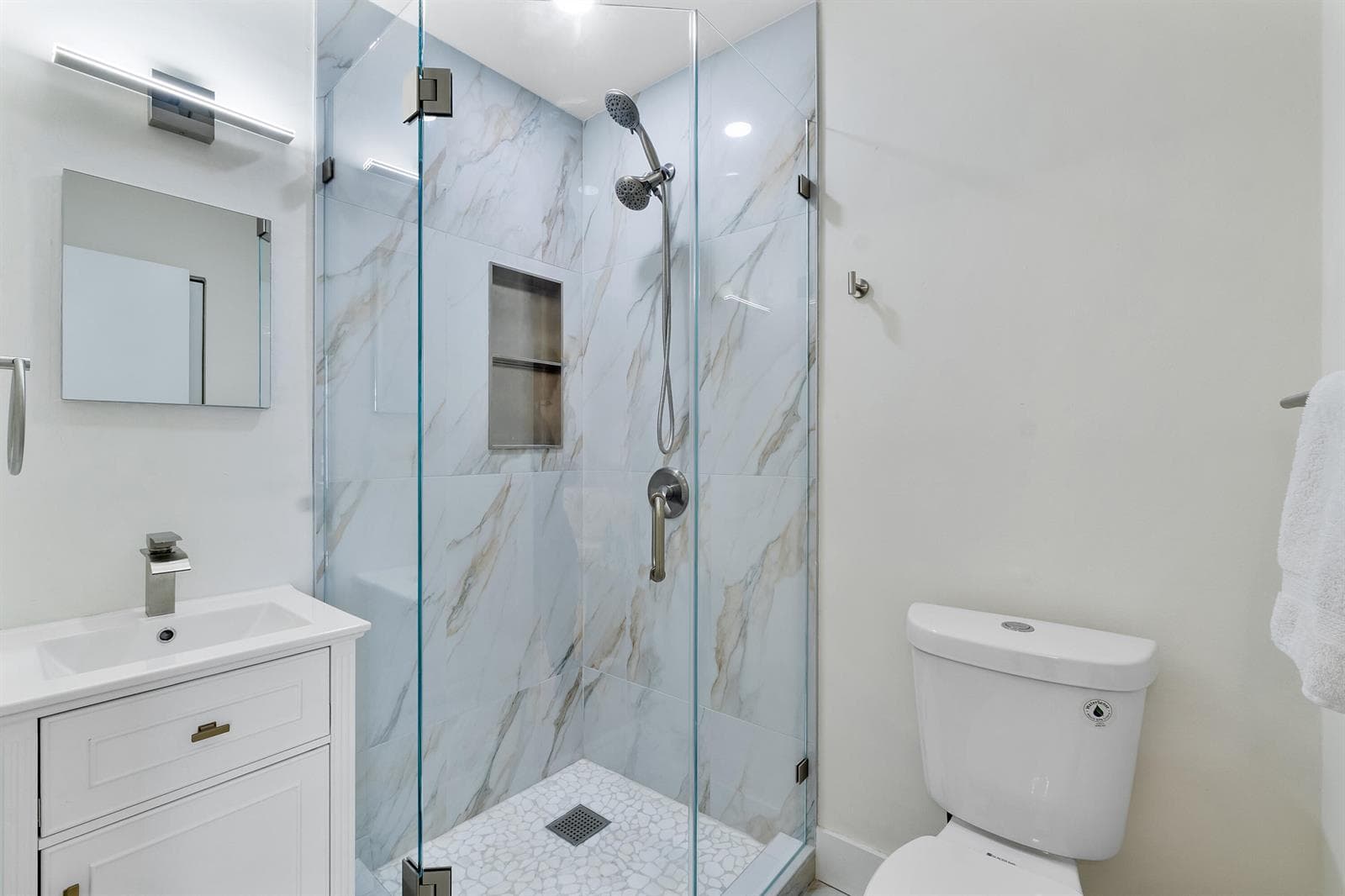 1030 Citrus Way 204 photo 10
