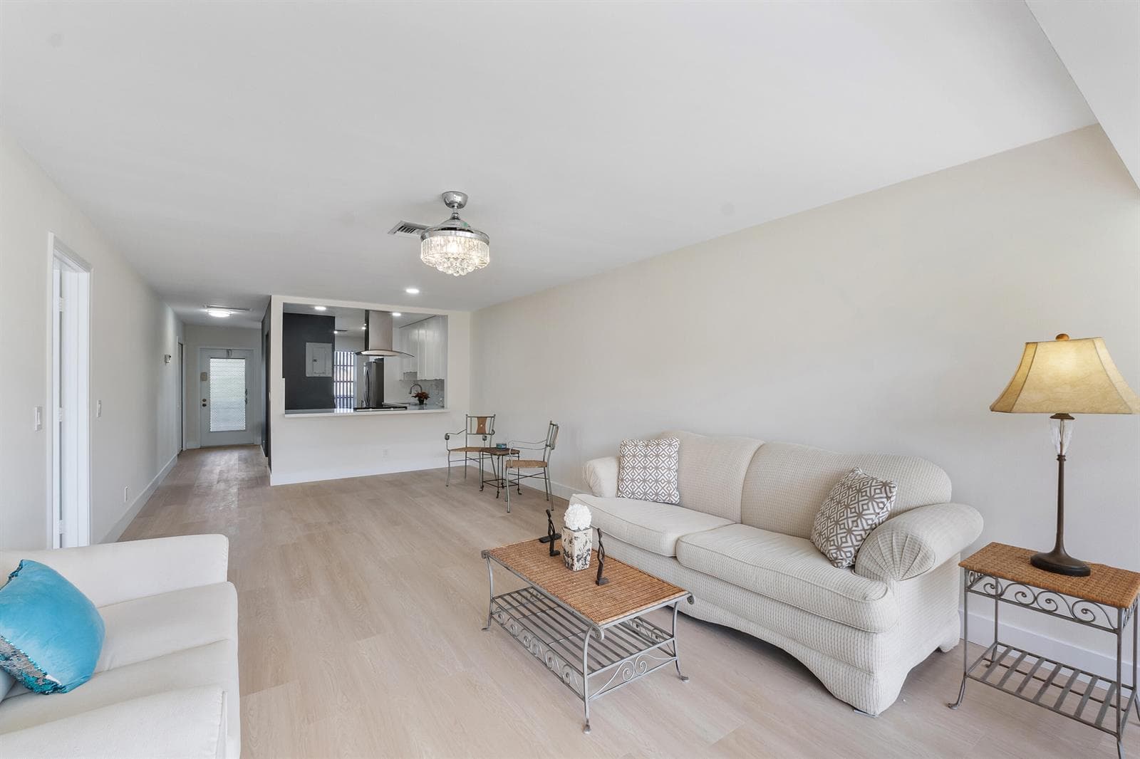 1030 Citrus Way 204 photo 4