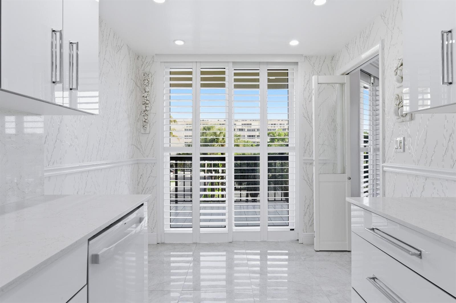 2778 S Ocean Boulevard 206s photo 2