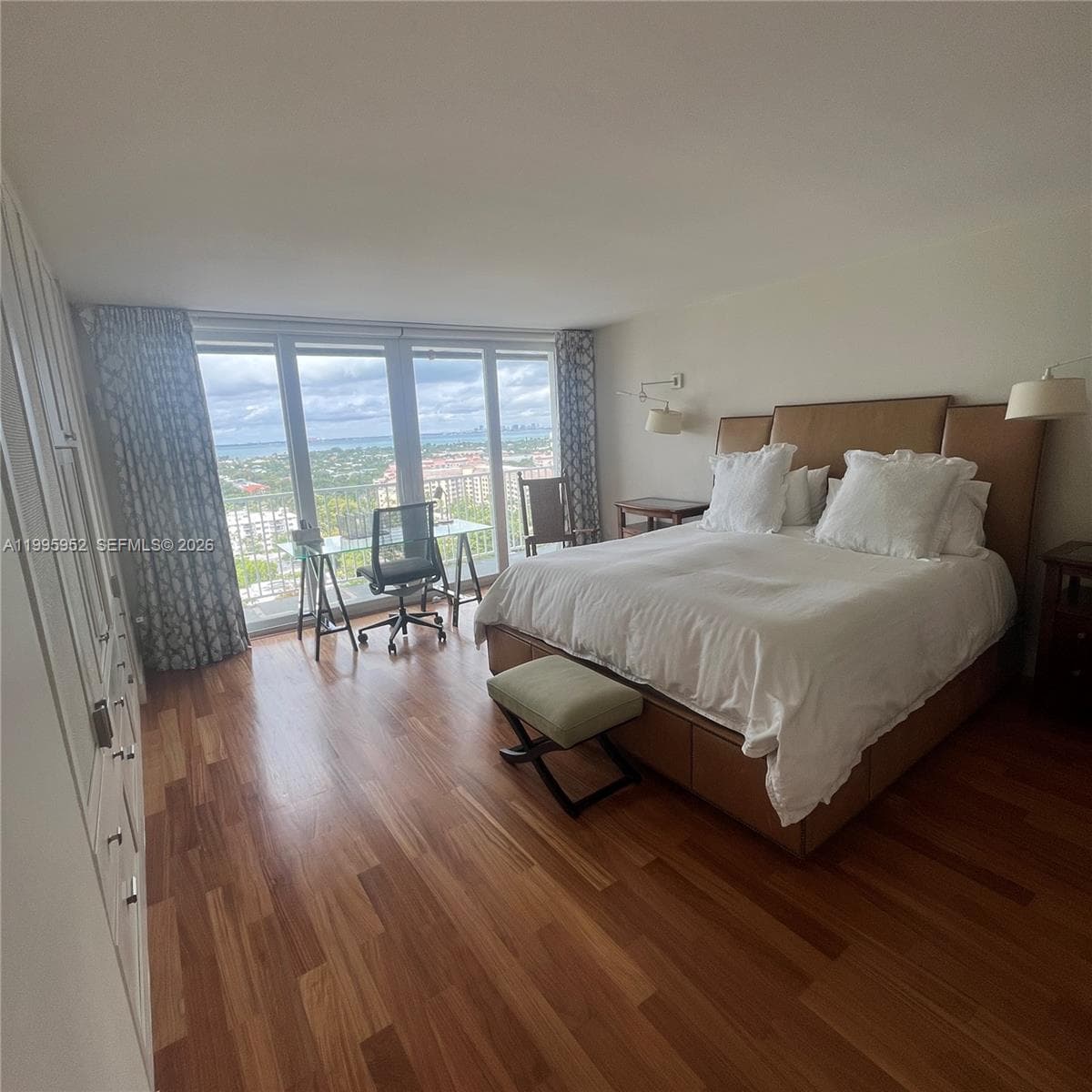 881 Ocean Dr 18B photo 11