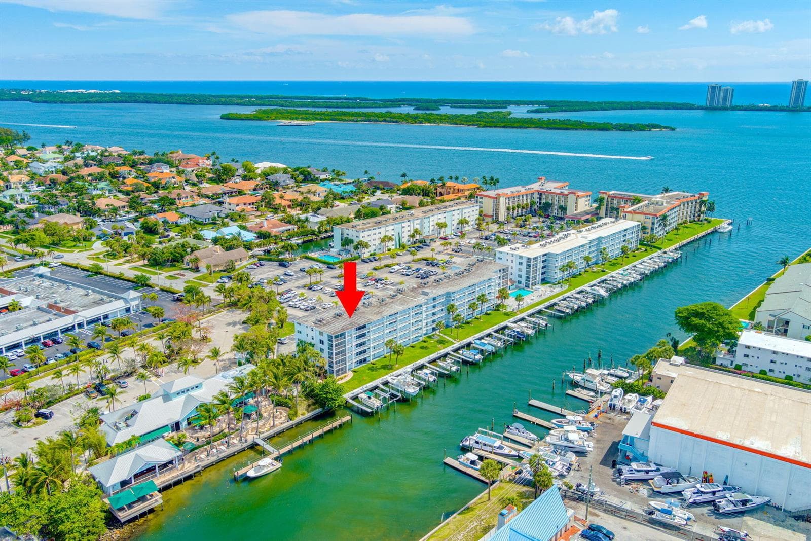 108 Paradise Harbour Boulevard 512 photo 1