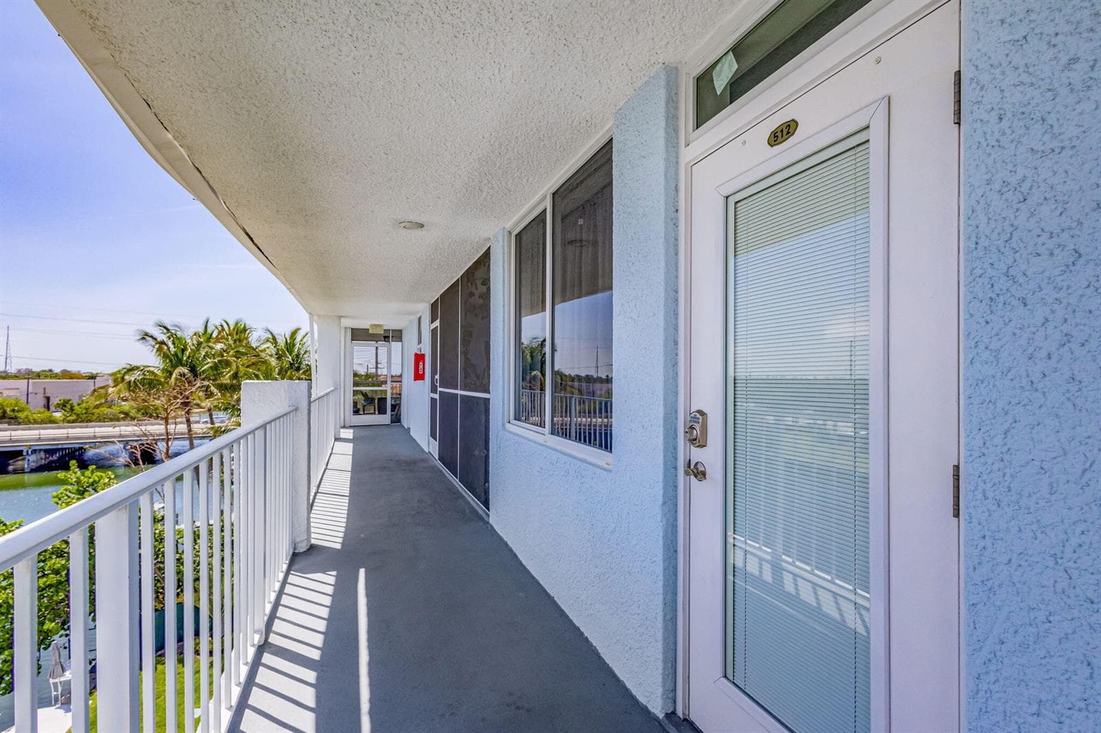 108 Paradise Harbour Boulevard 512 photo 5