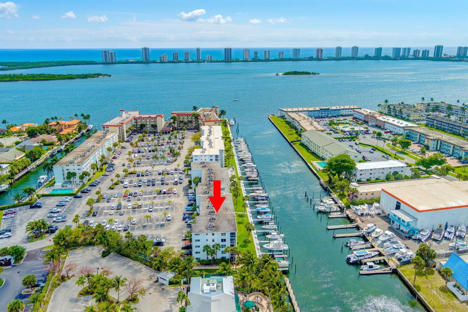 108 Paradise Harbour Boulevard 512 photo 21