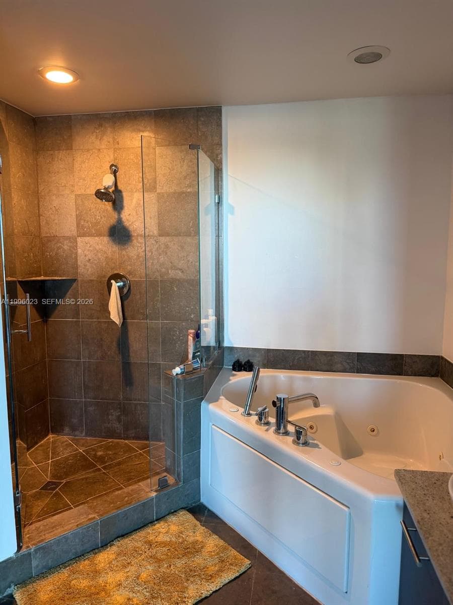 3029 188th St 508 photo 8