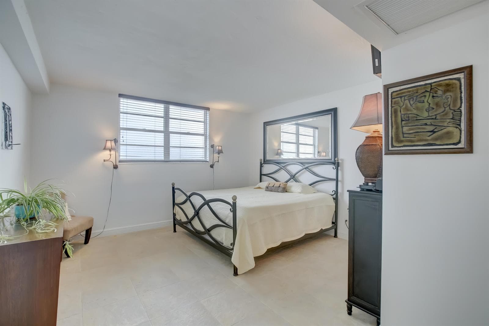 3000 S Ocean Drive 1100 photo 17