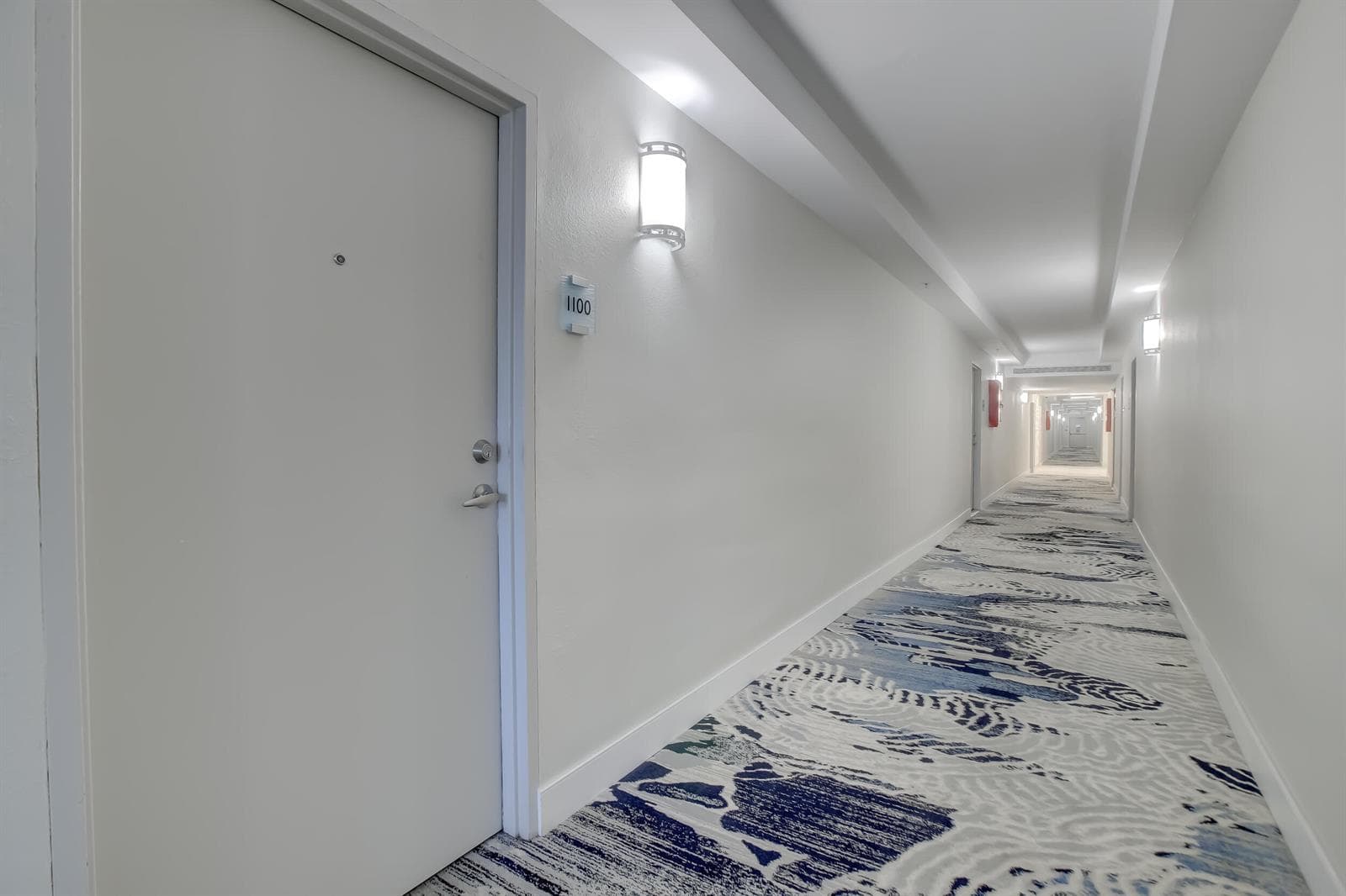 3000 S Ocean Drive 1100 photo 4