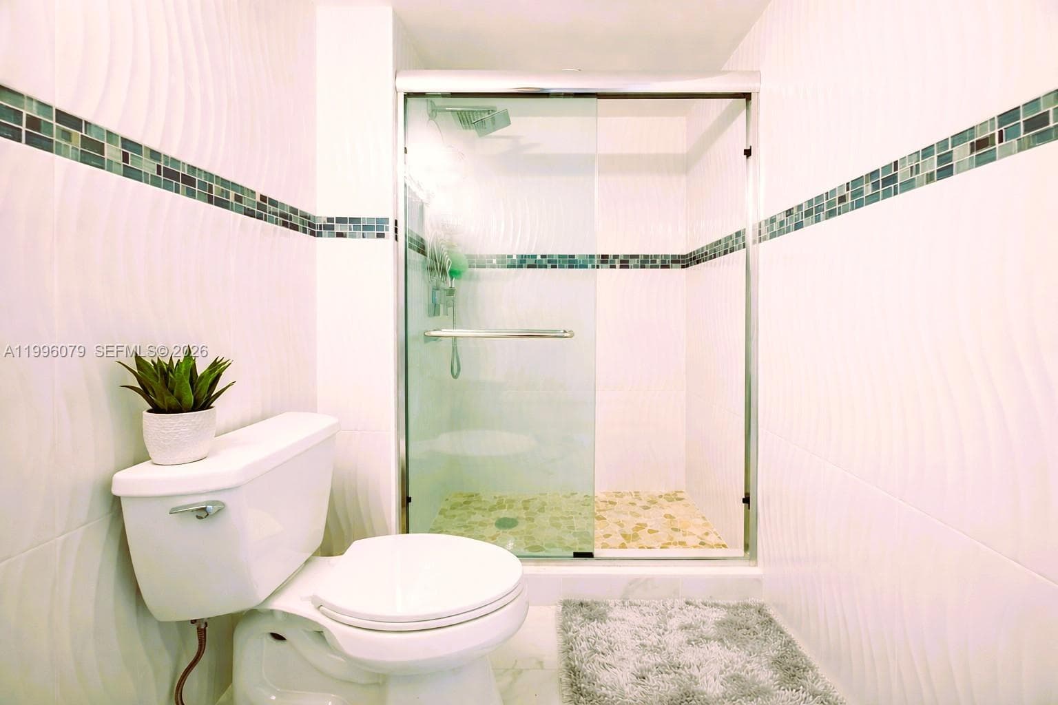 2851 183rd St 906E photo 13