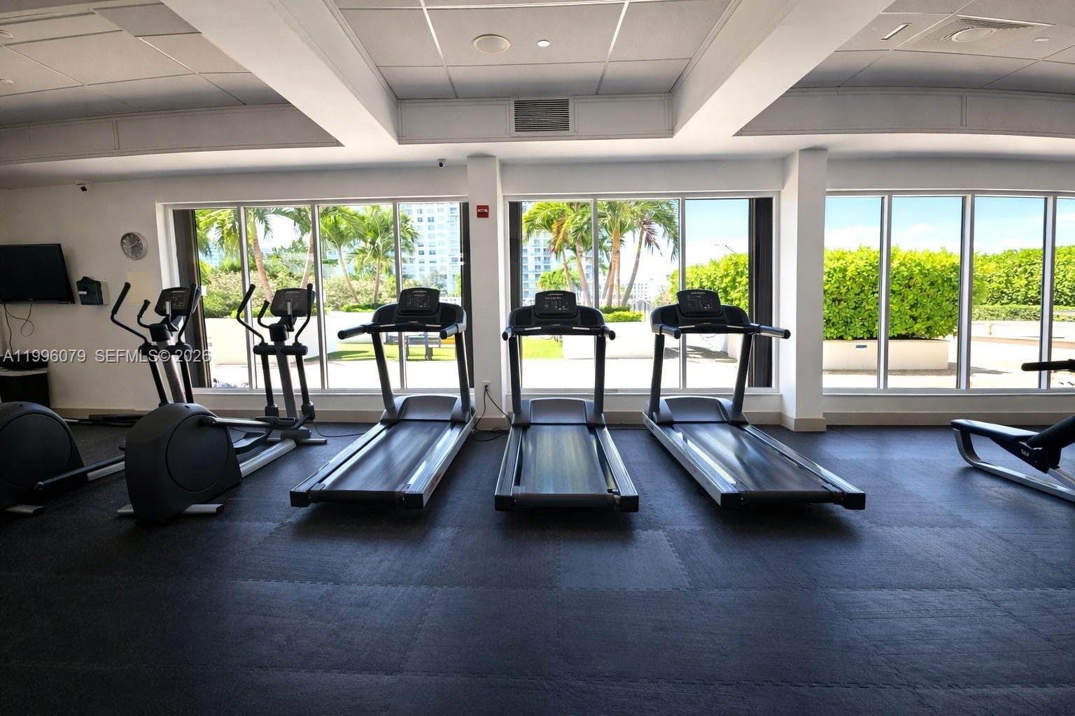 2851 183rd St 906E photo 22