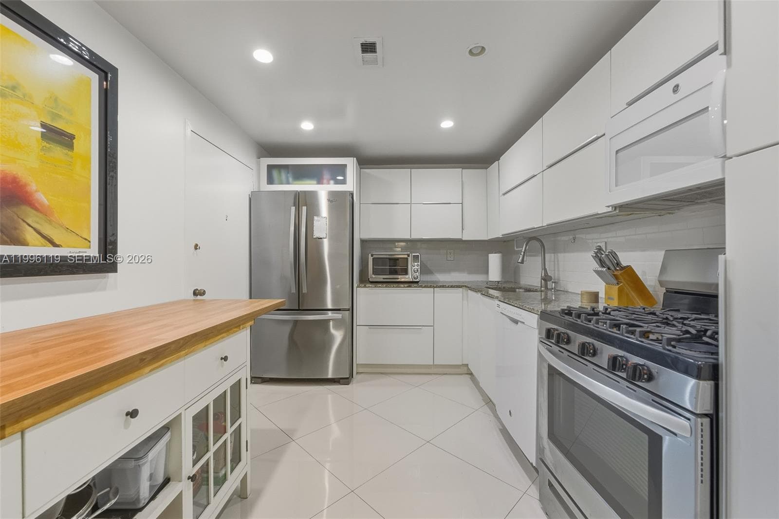 2030 S Ocean Dr 1810 photo 3