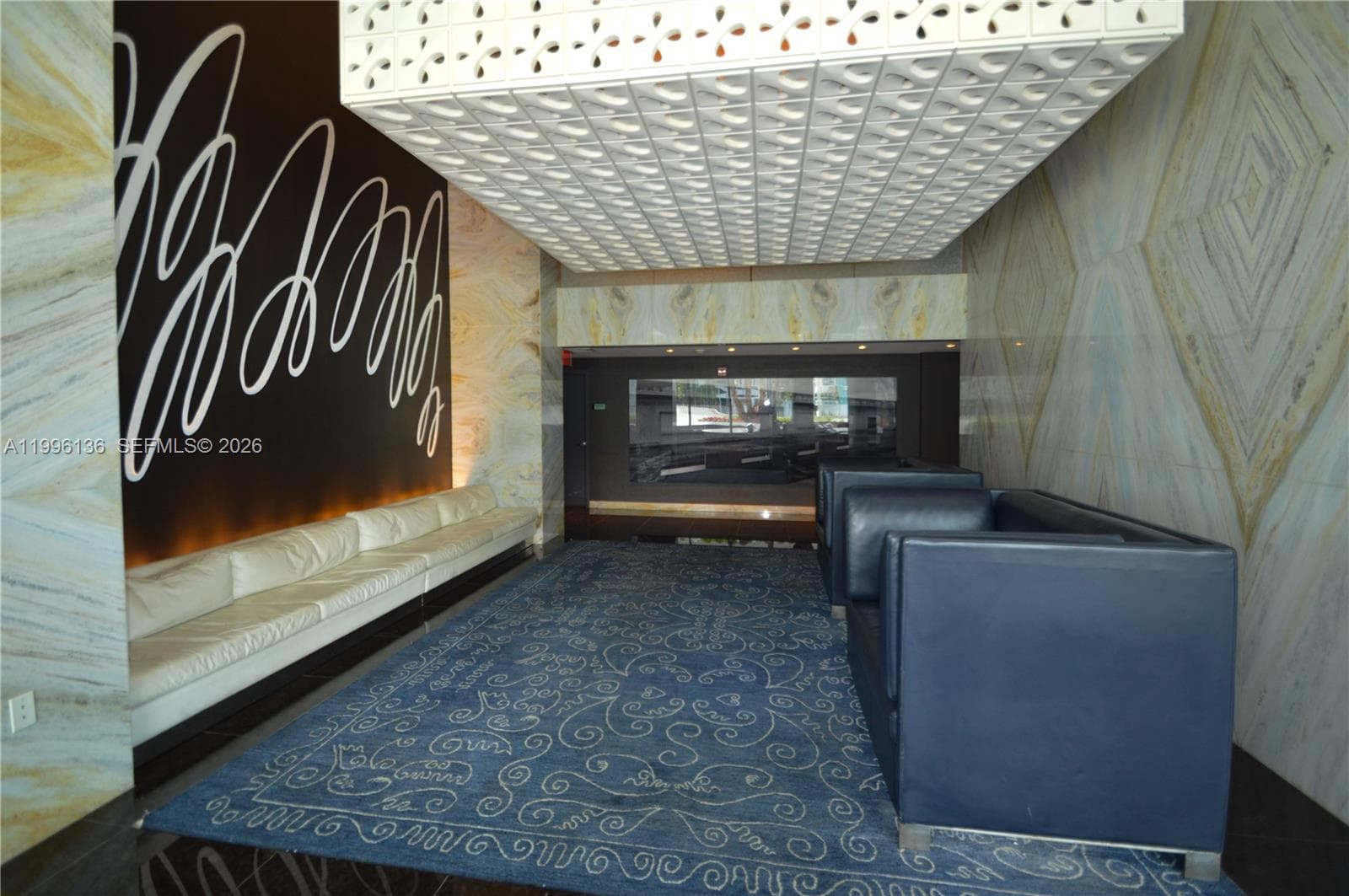 325 Biscayne Blvd 2320 photo 16