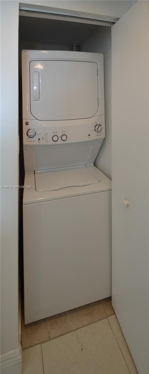 325 Biscayne Blvd 2320 photo 9