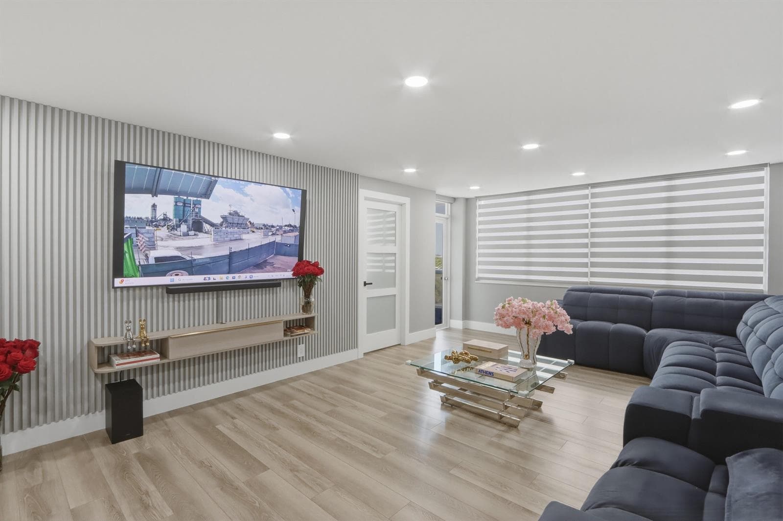 6039 Collins Avenue 609 photo 9