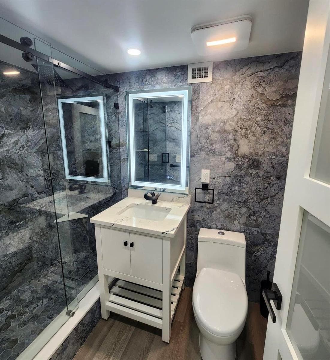 6039 Collins Avenue 609 photo 24