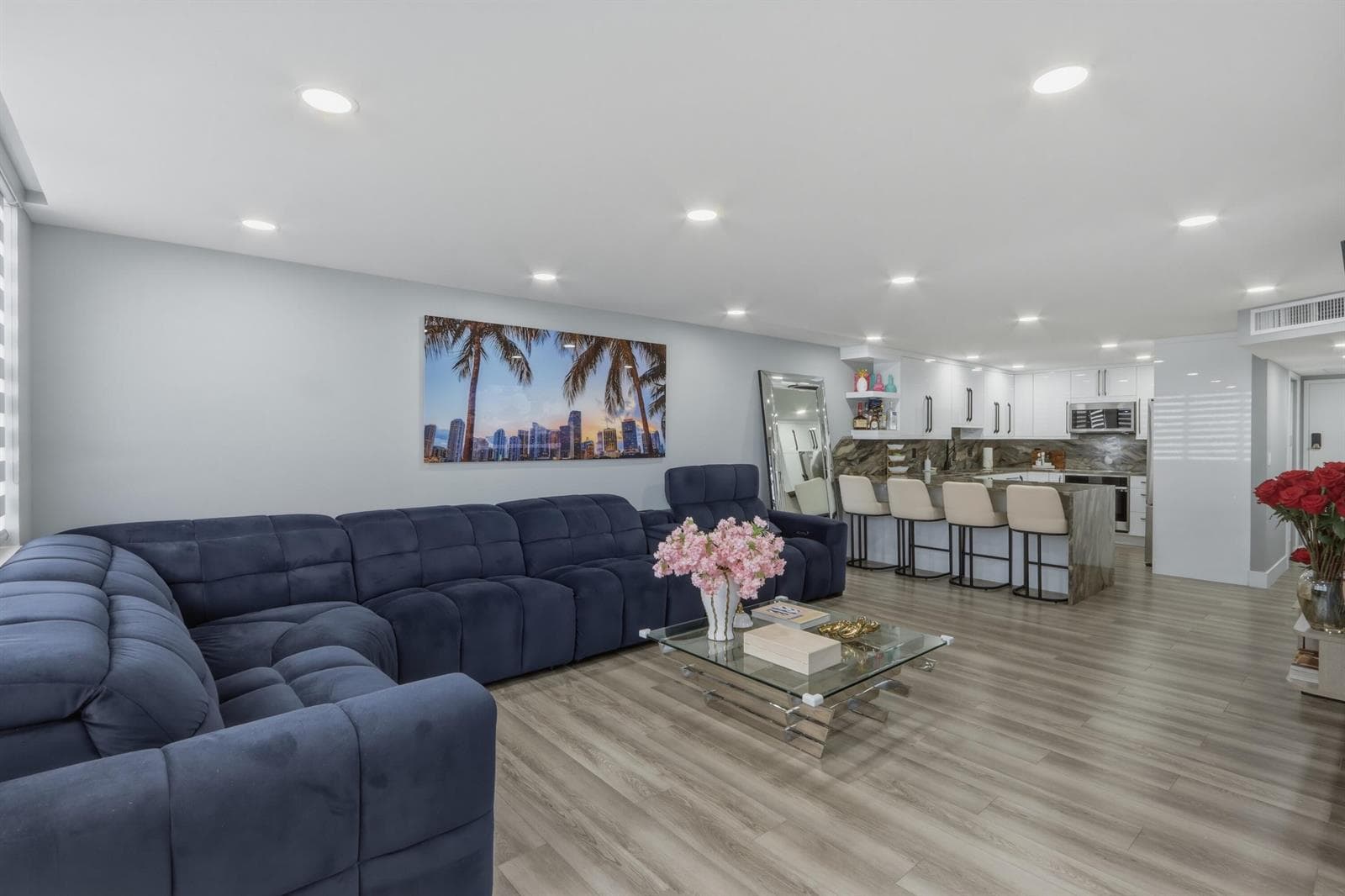 6039 Collins Avenue 609 photo 8