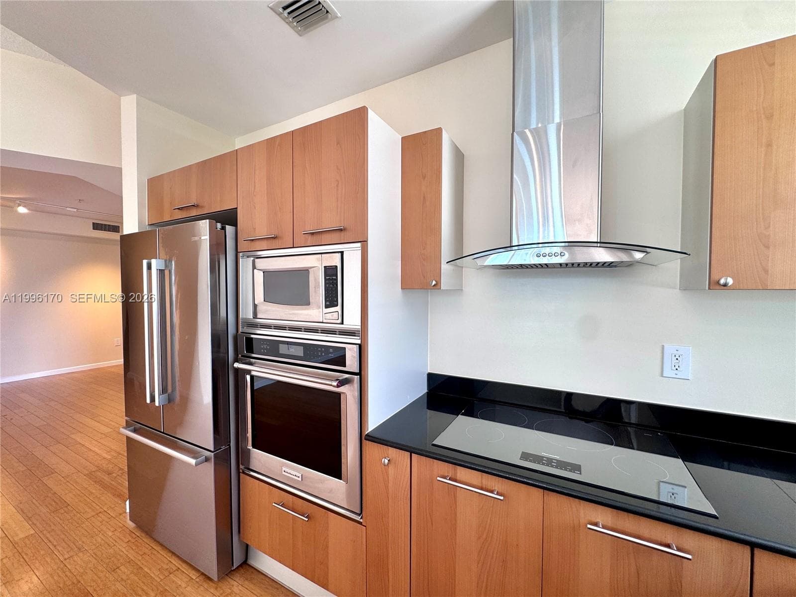 5970 Indian Creek Dr 203 photo 16