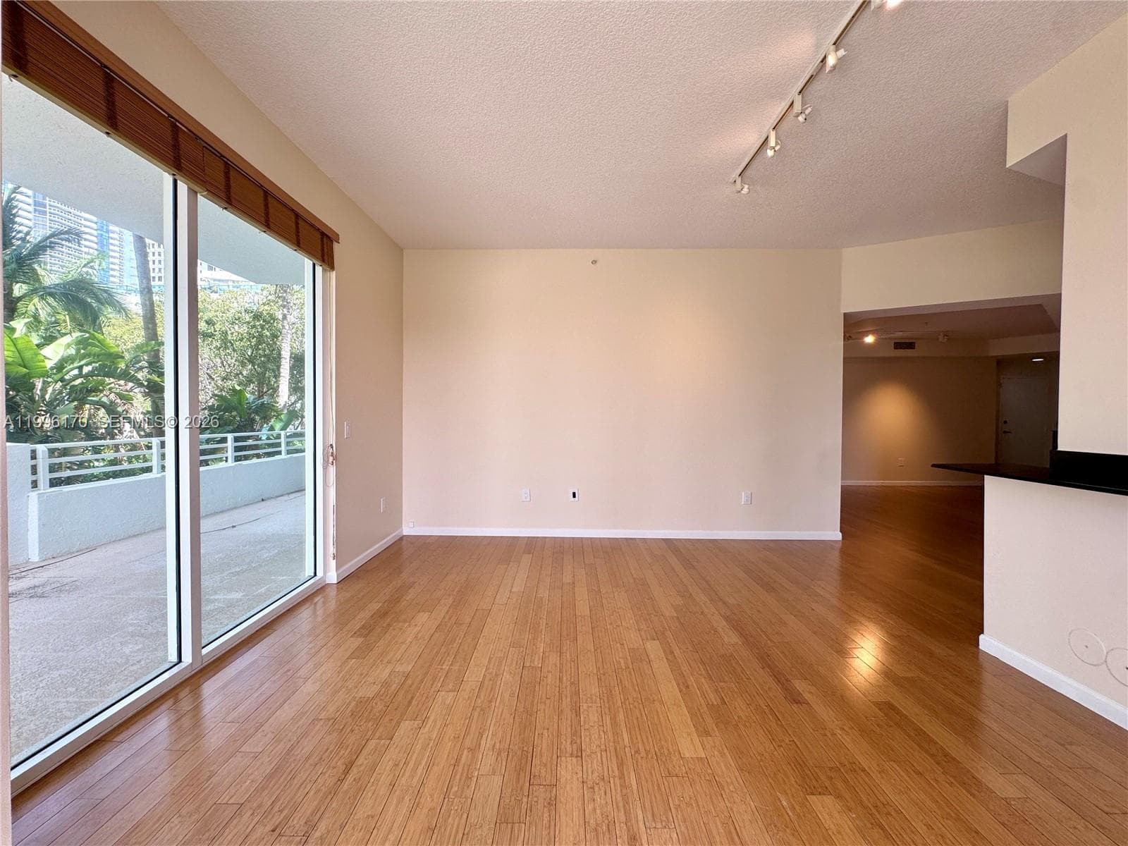 5970 Indian Creek Dr 203 photo 8