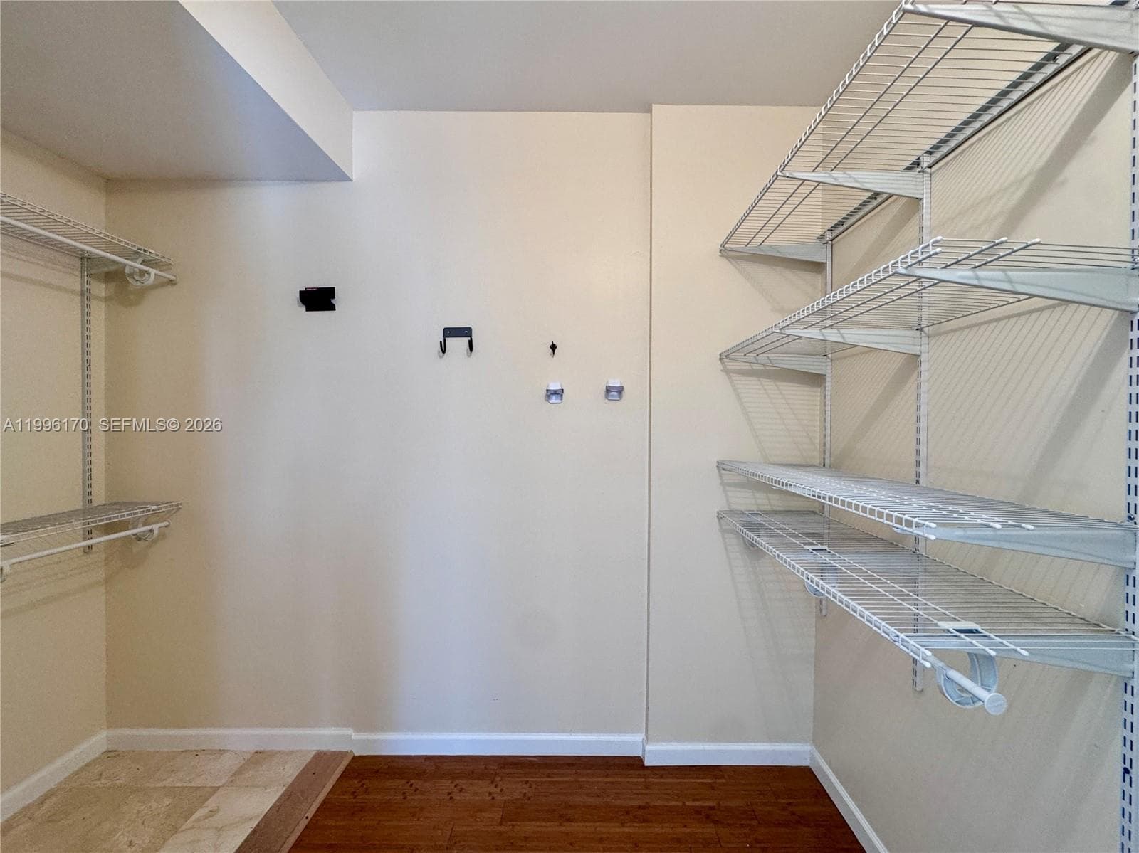 5970 Indian Creek Dr 203 photo 25