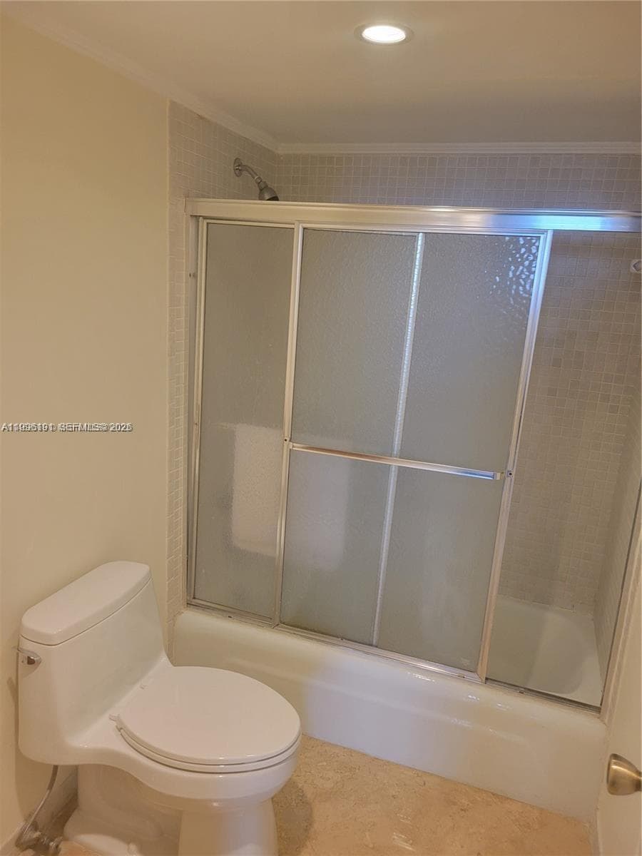 2333 Brickell Ave 2504 photo 4