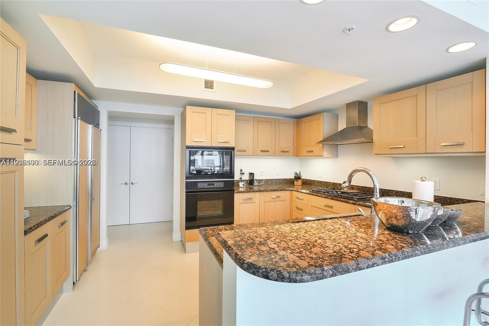 3535 Ocean Dr 1006 photo 10