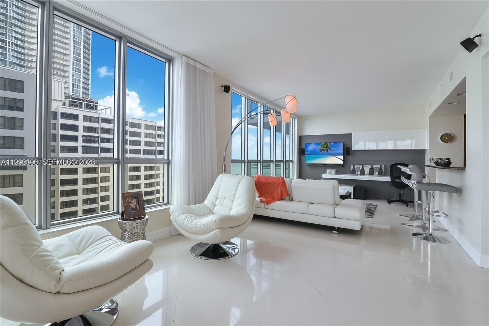 3535 S Ocean Dr 1006 photo 8