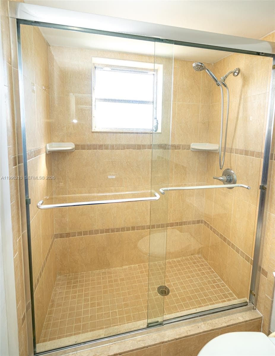 3527 168th St 301 photo 23