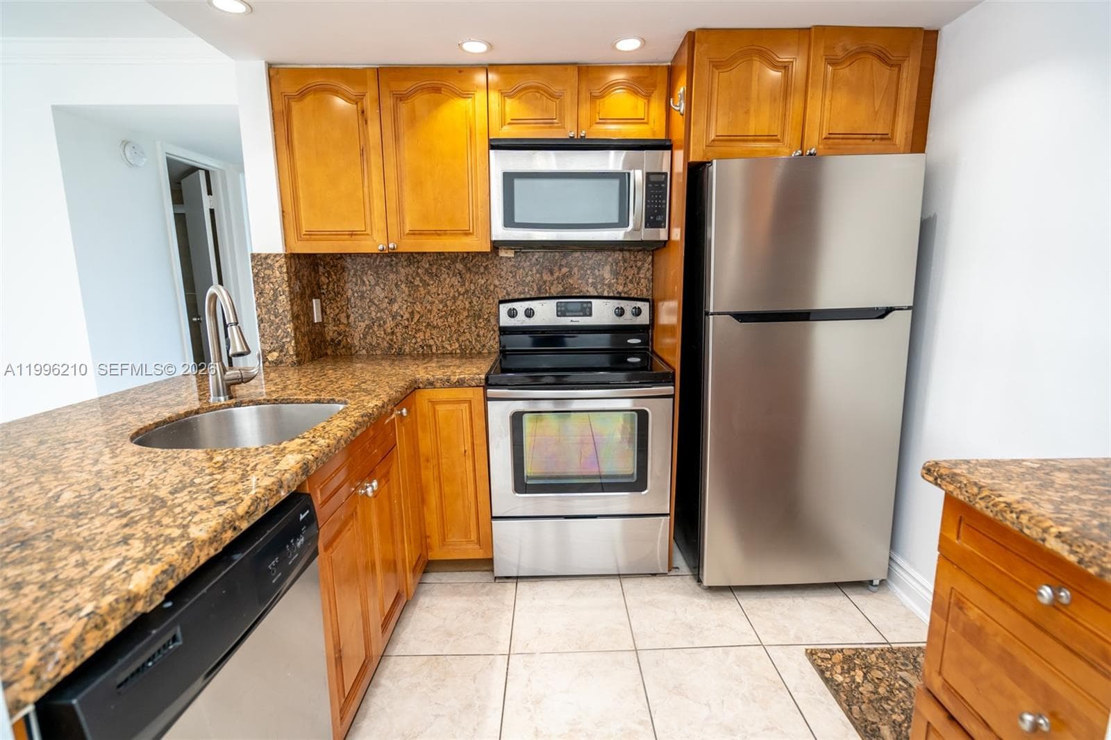 3527 168th St 301 photo 5