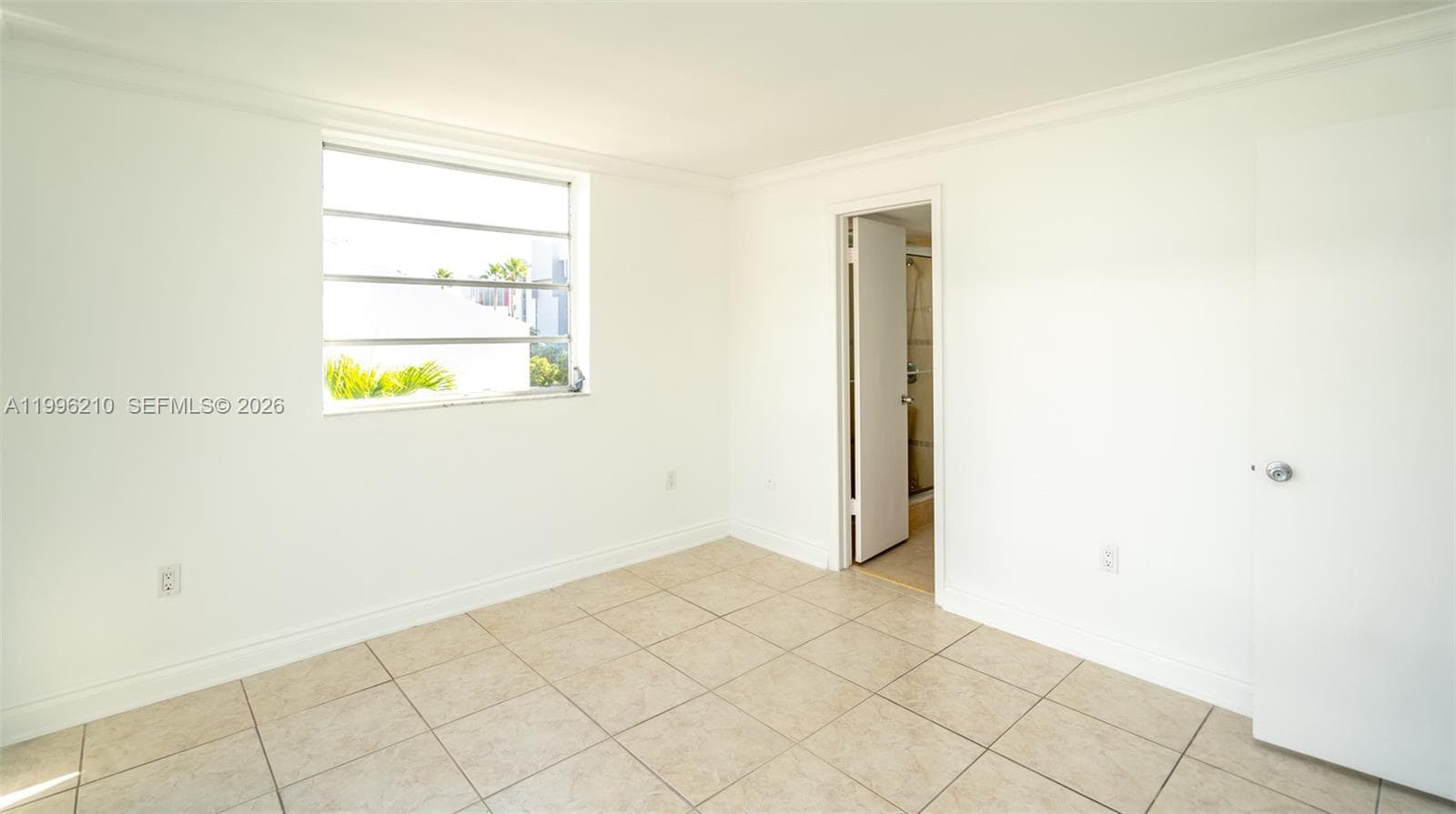 3527 168th St 301 photo 11