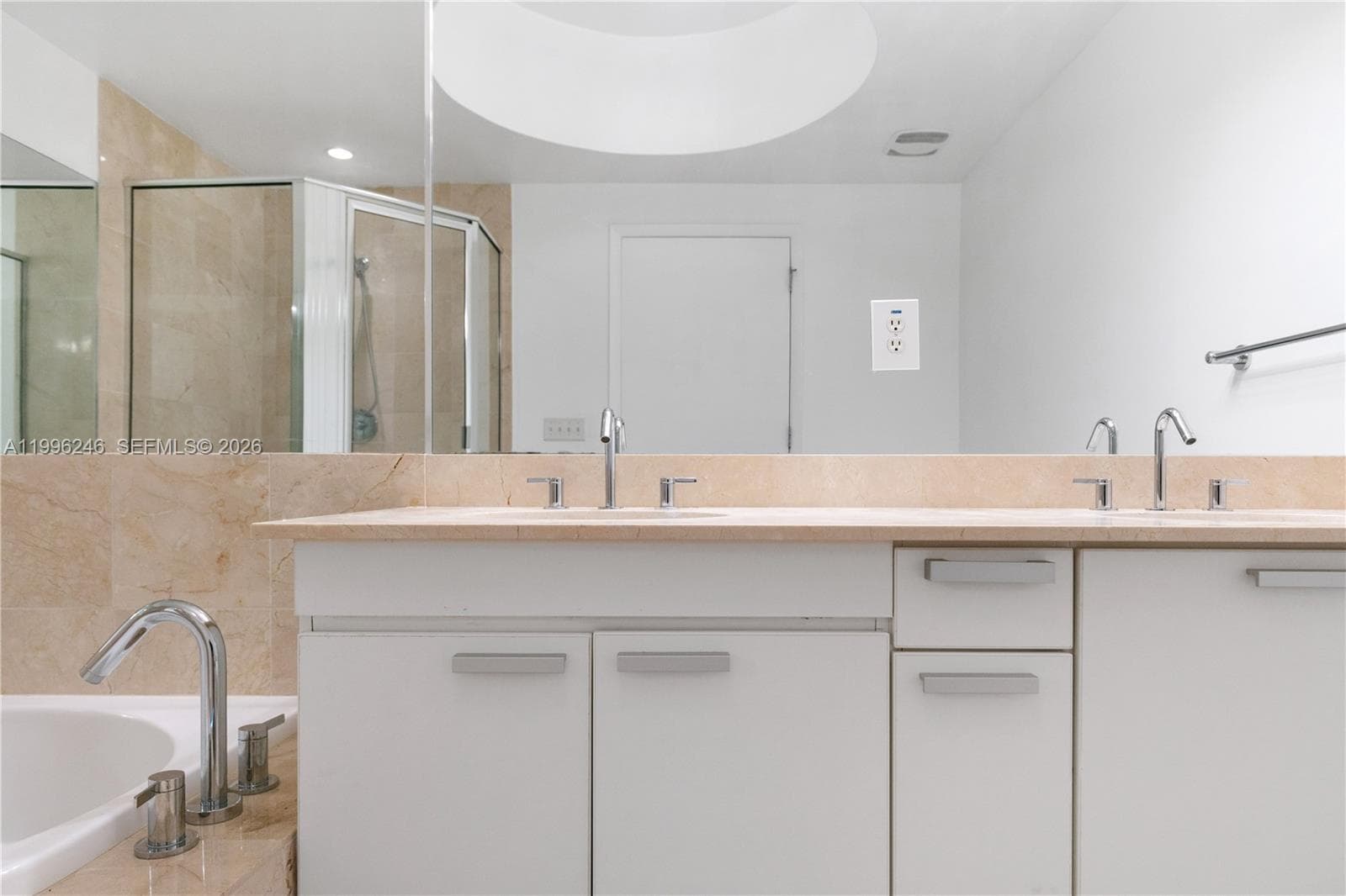 3131 188th St 2-1010 photo 20