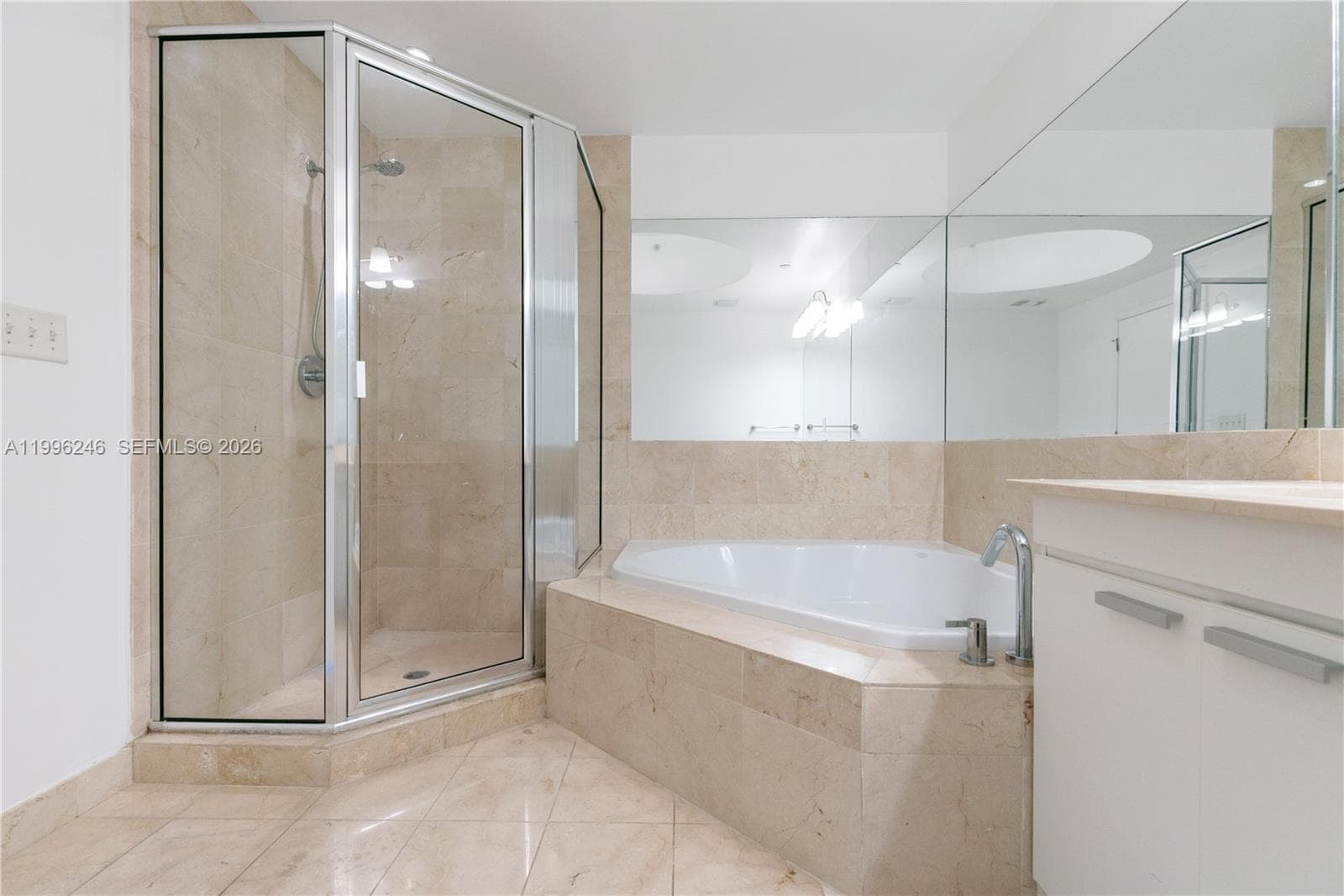 3131 188th St 2-1010 photo 24