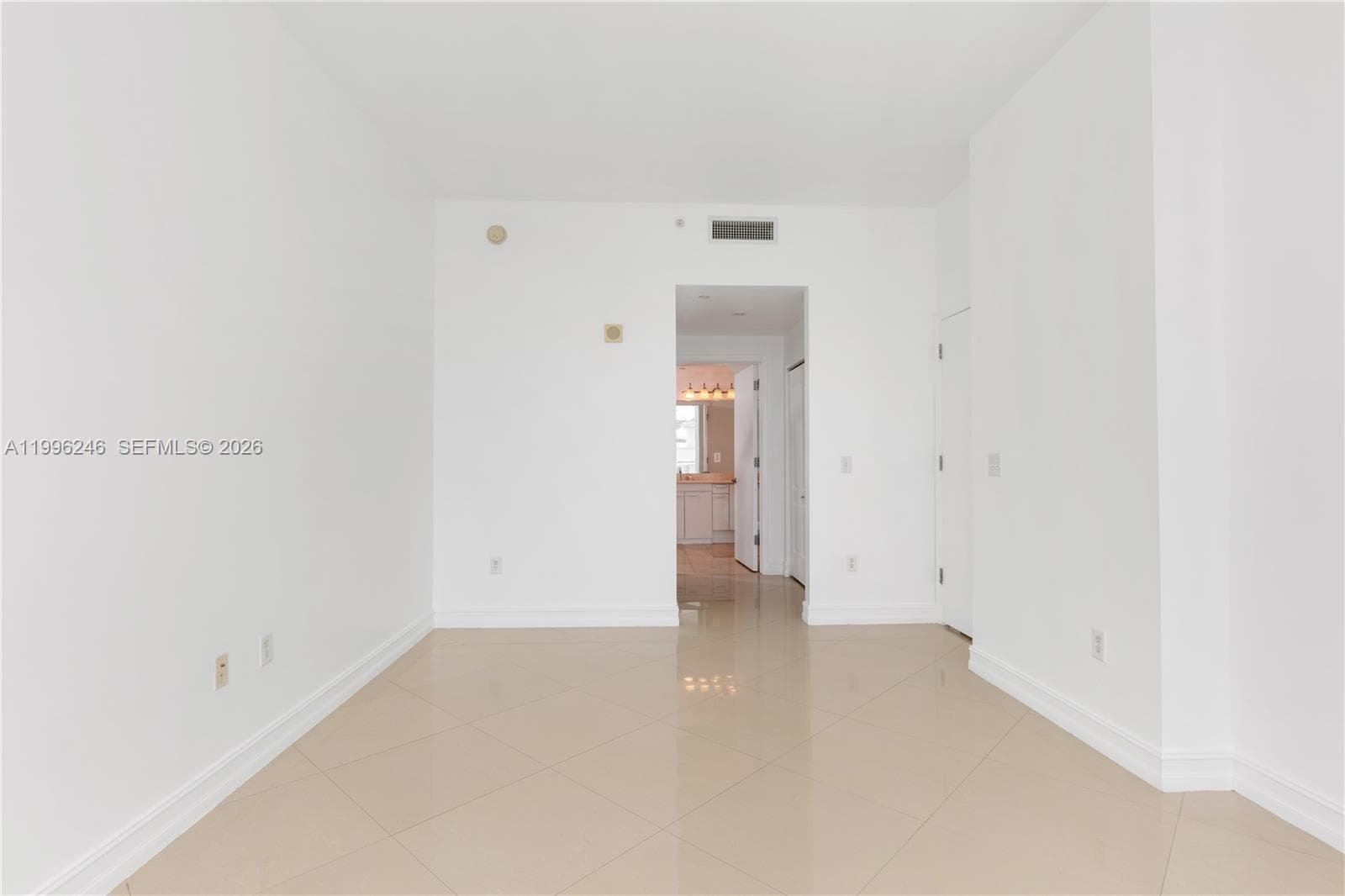 3131 188th St 2-1010 photo 25