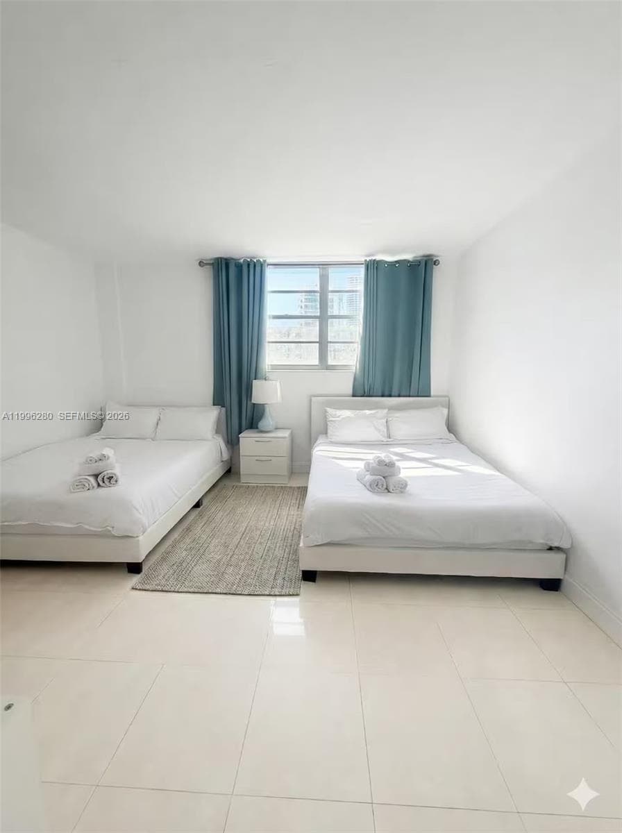 3801 Ocean Dr 12J photo 4