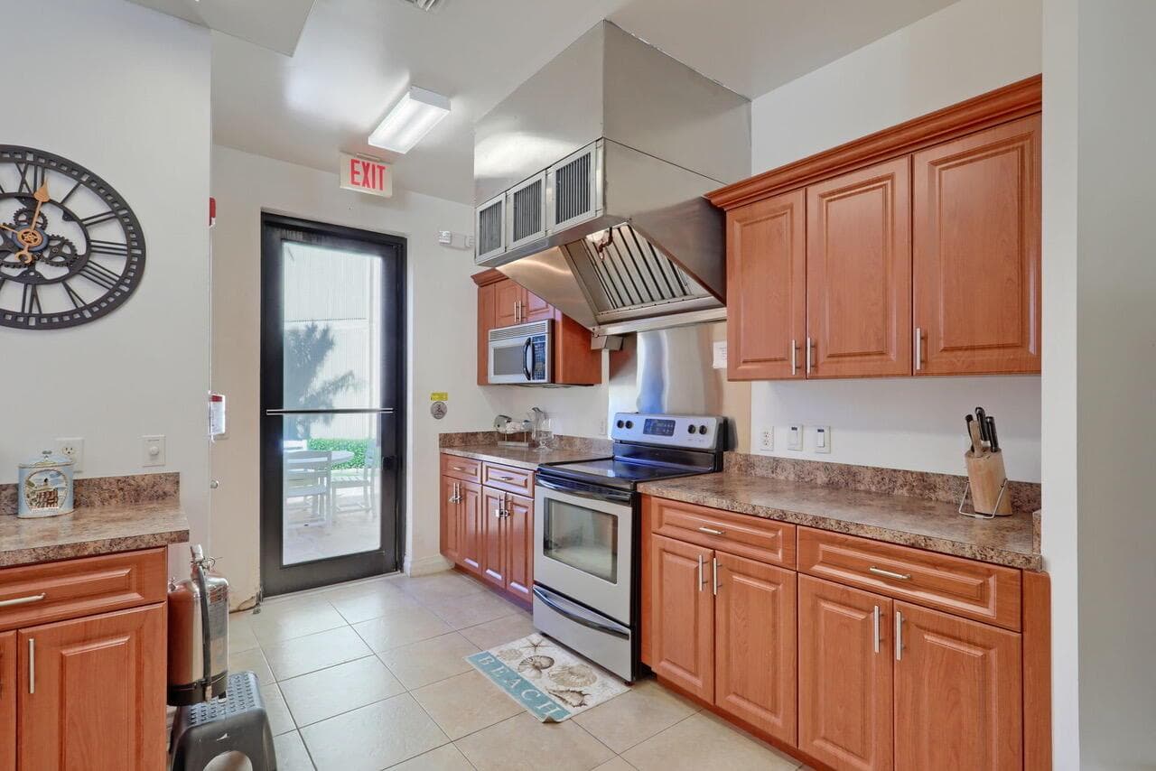 2800 N Ocean Drive B-14-d photo 17