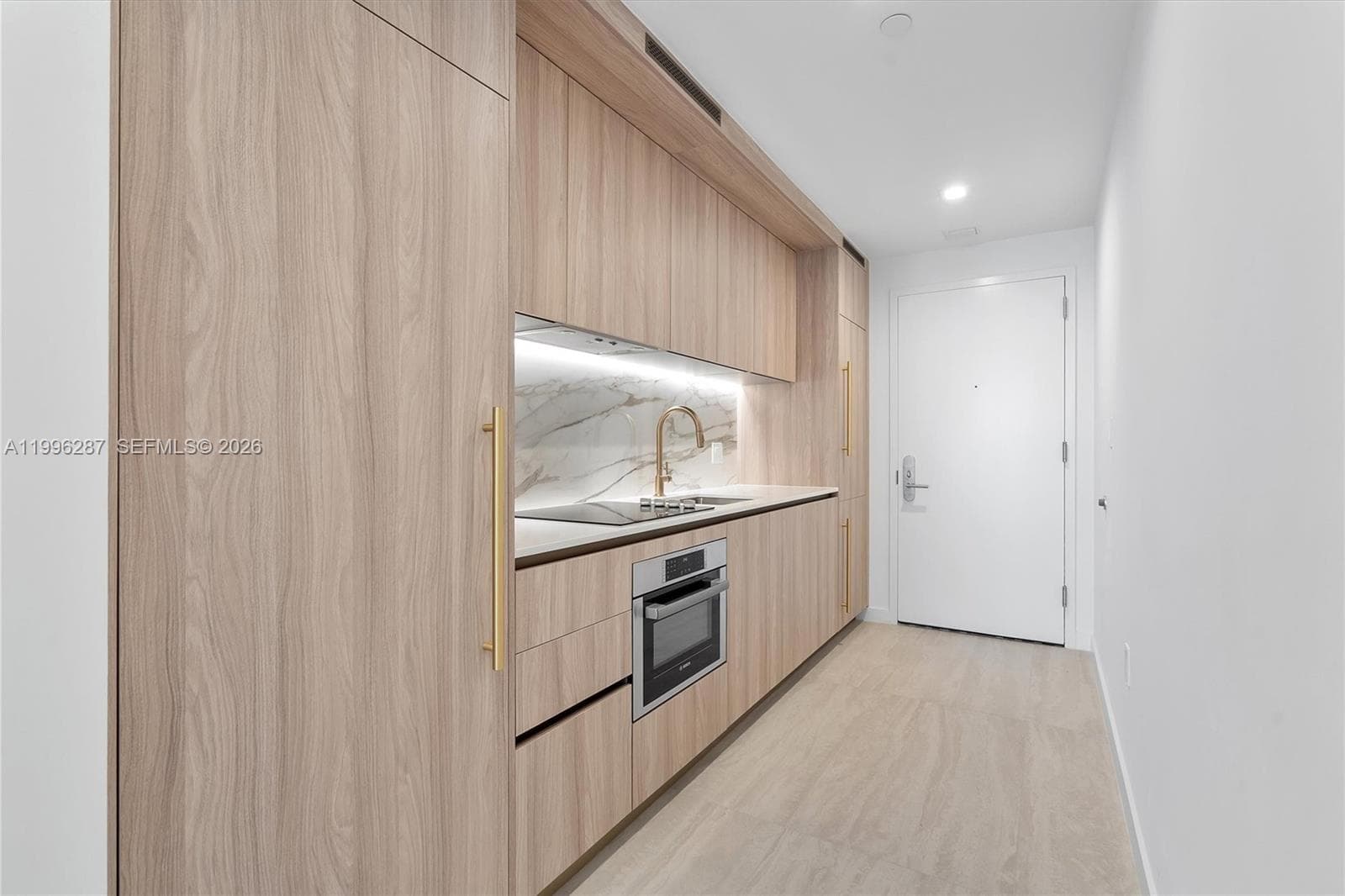 77 SE 5th Street 3004 photo 14