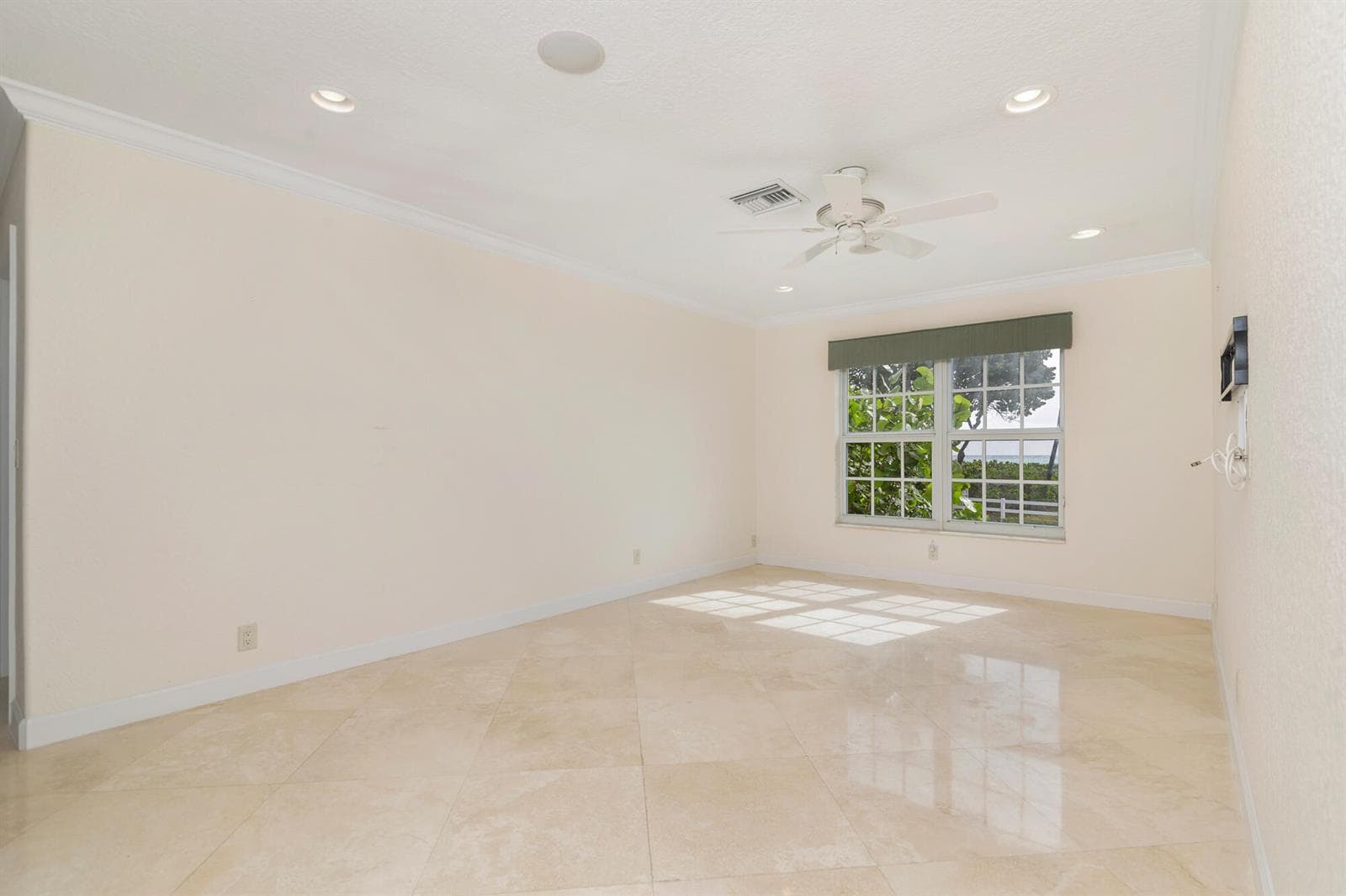 5505 N Ocean Boulevard 15-204 photo 14