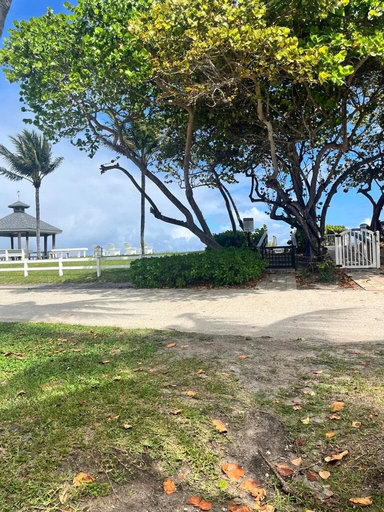 5550 N Ocean Boulevard 107 photo 2