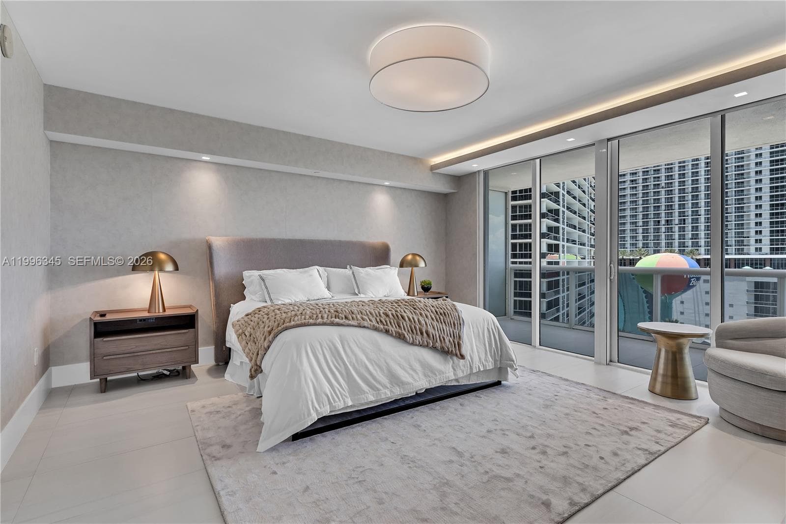 1830 Ocean Dr 1501 photo 18