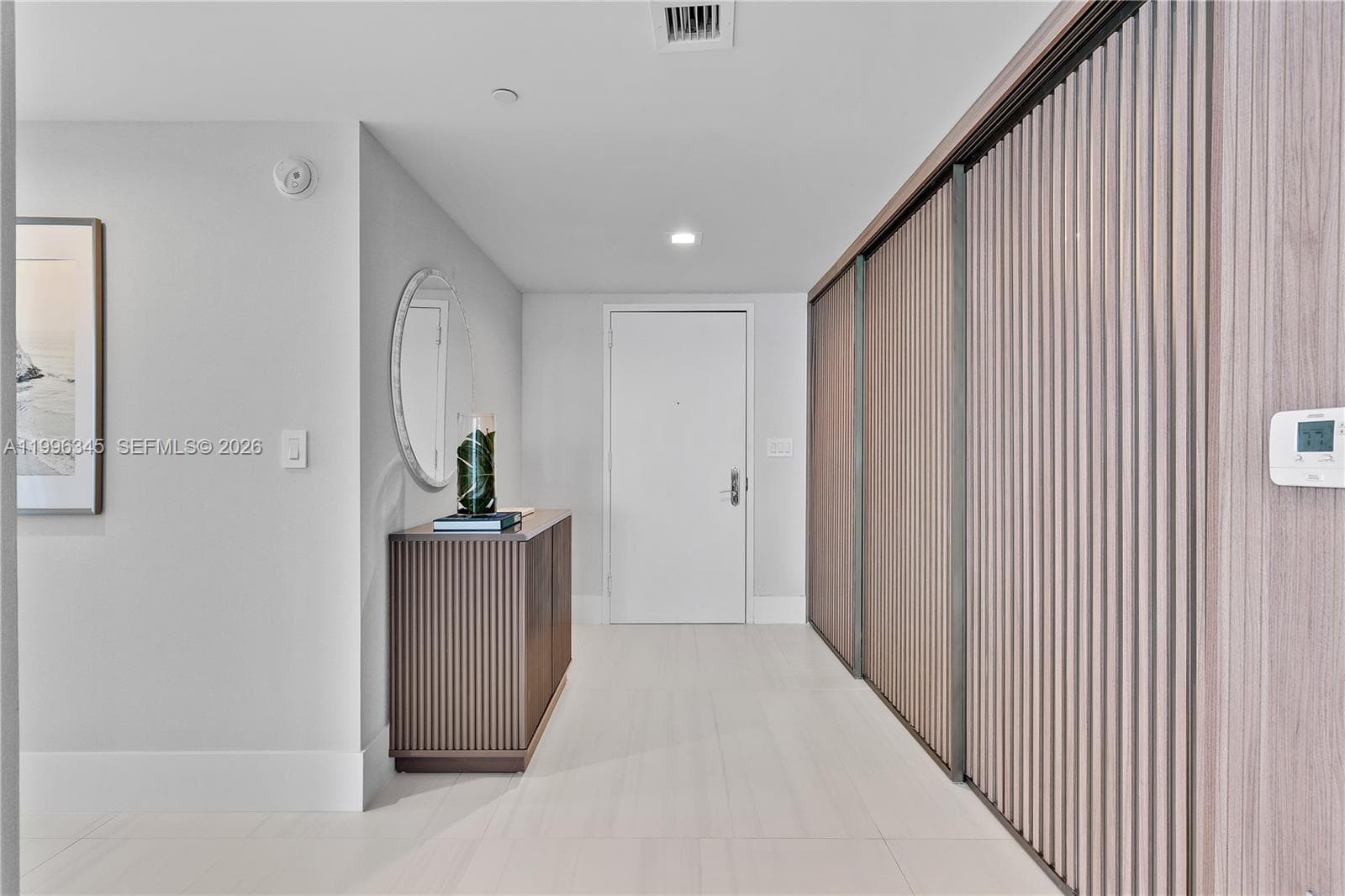 1830 Ocean Dr 1501 photo 8