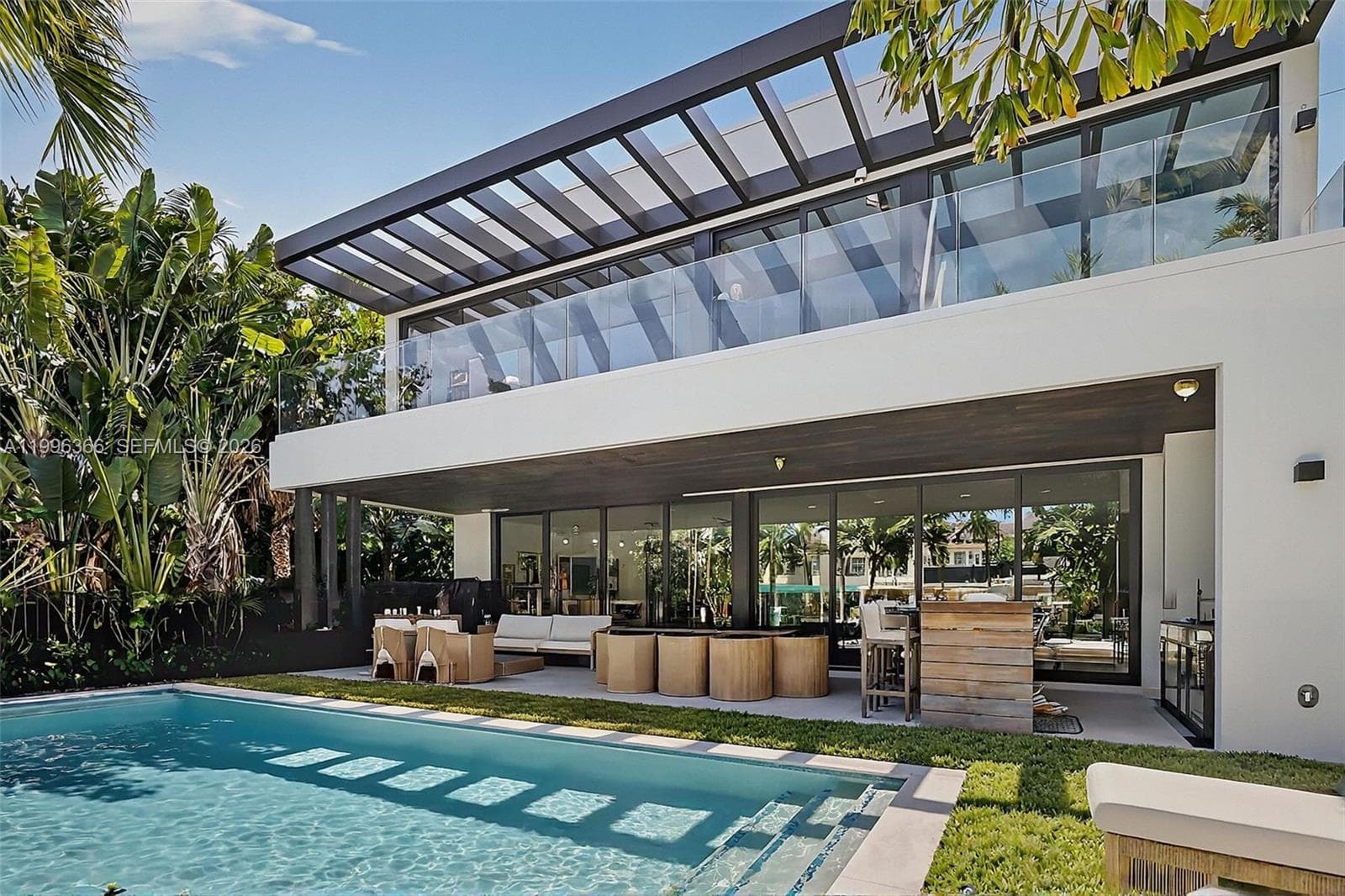 620 Solar Isle Dr photo 11