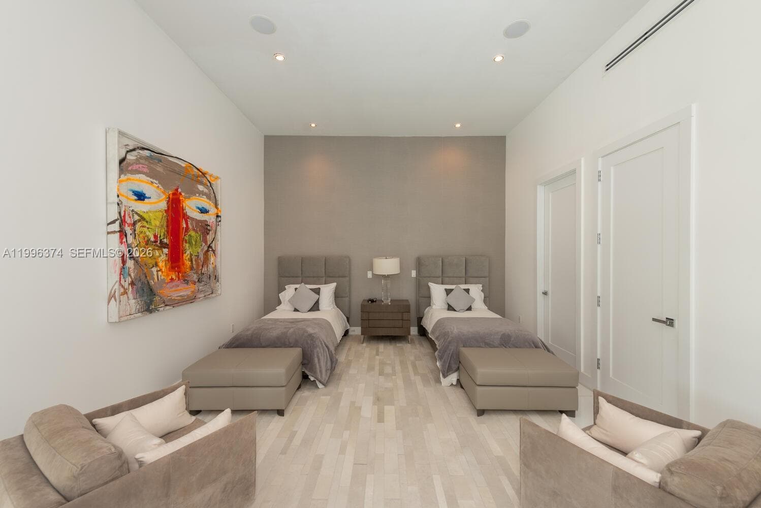 13145 Coronado Ln photo 22