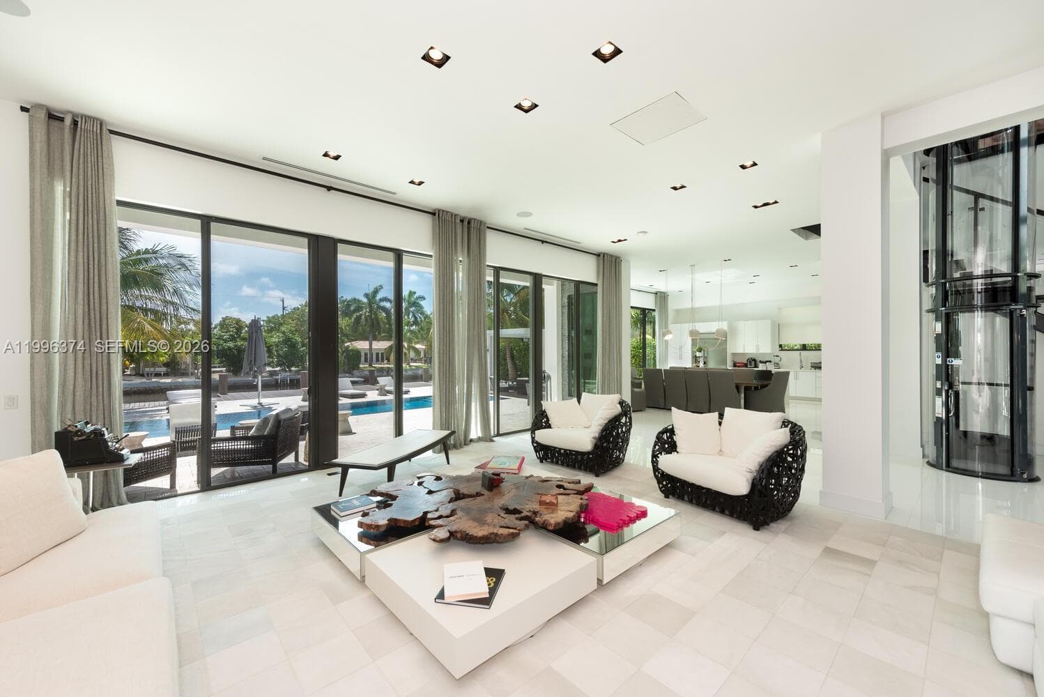 13145 Coronado Ln photo 18