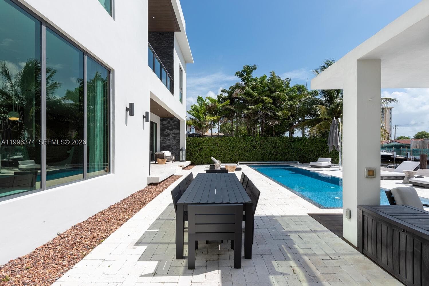 13145 Coronado Ln photo 11