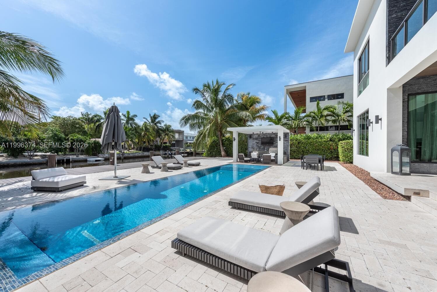 13145 Coronado Ln photo 4