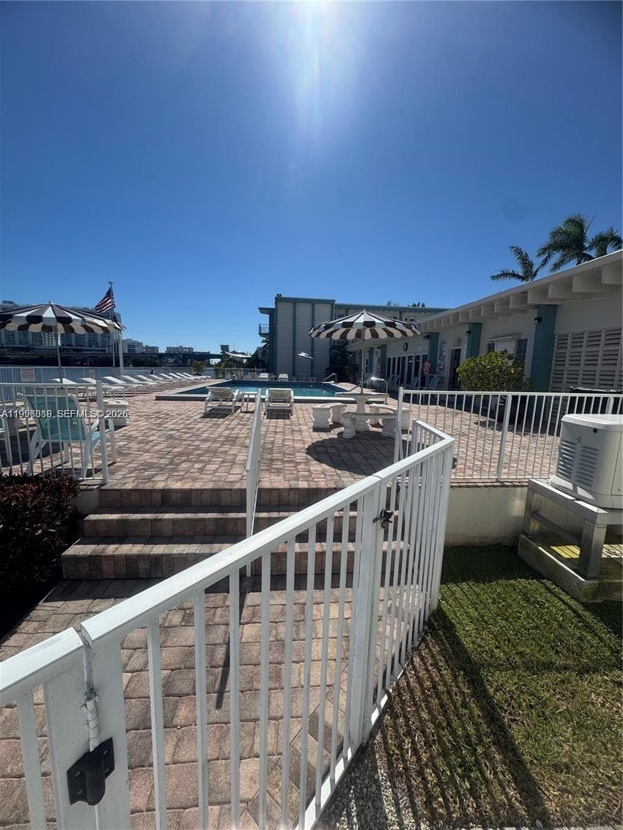 3923 166th St N208 photo 2