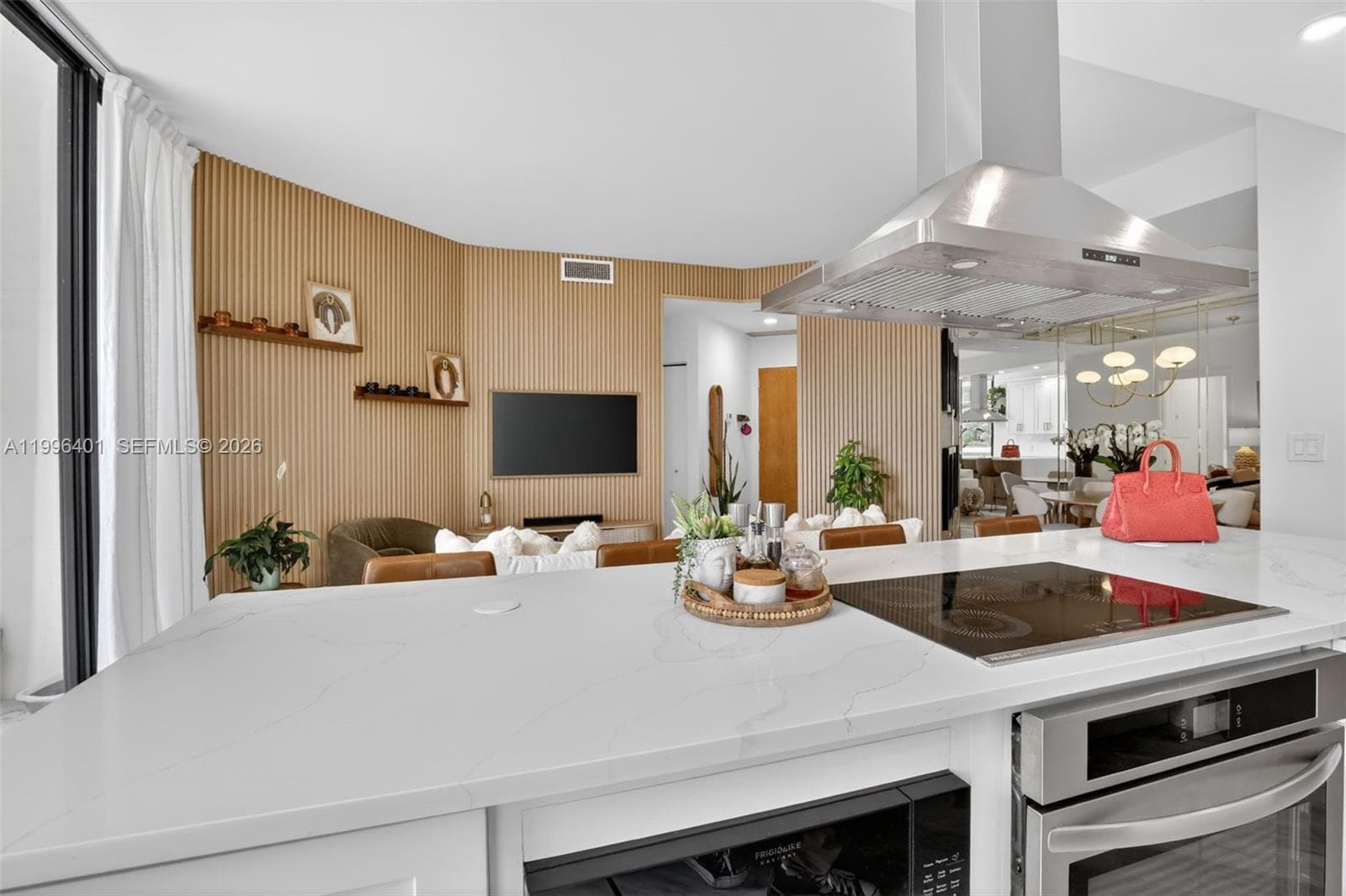 20185 Country Club Dr 204 photo 18