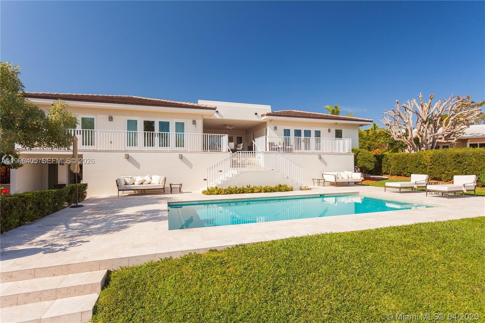 6831 Sunrise Ct photo 1