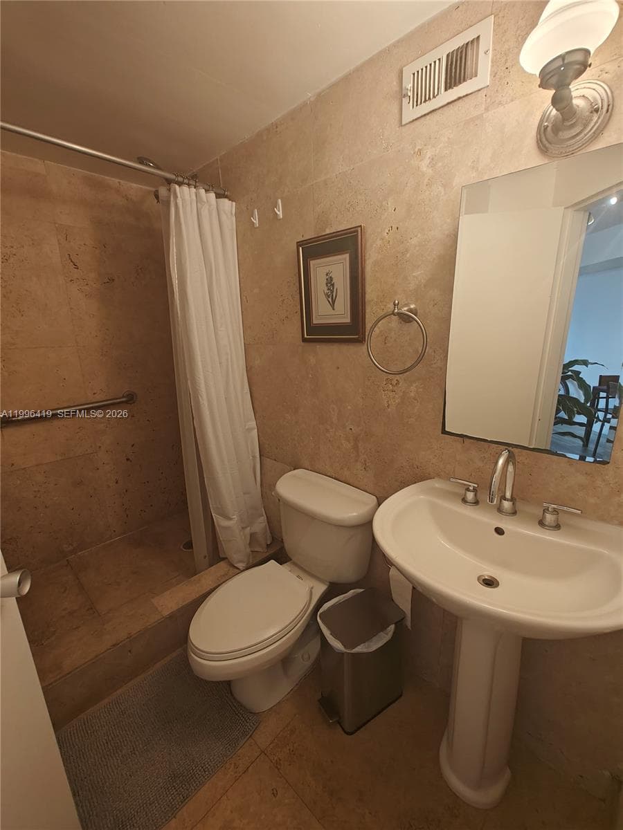 801 Brickell Bay Dr 1961 photo 12