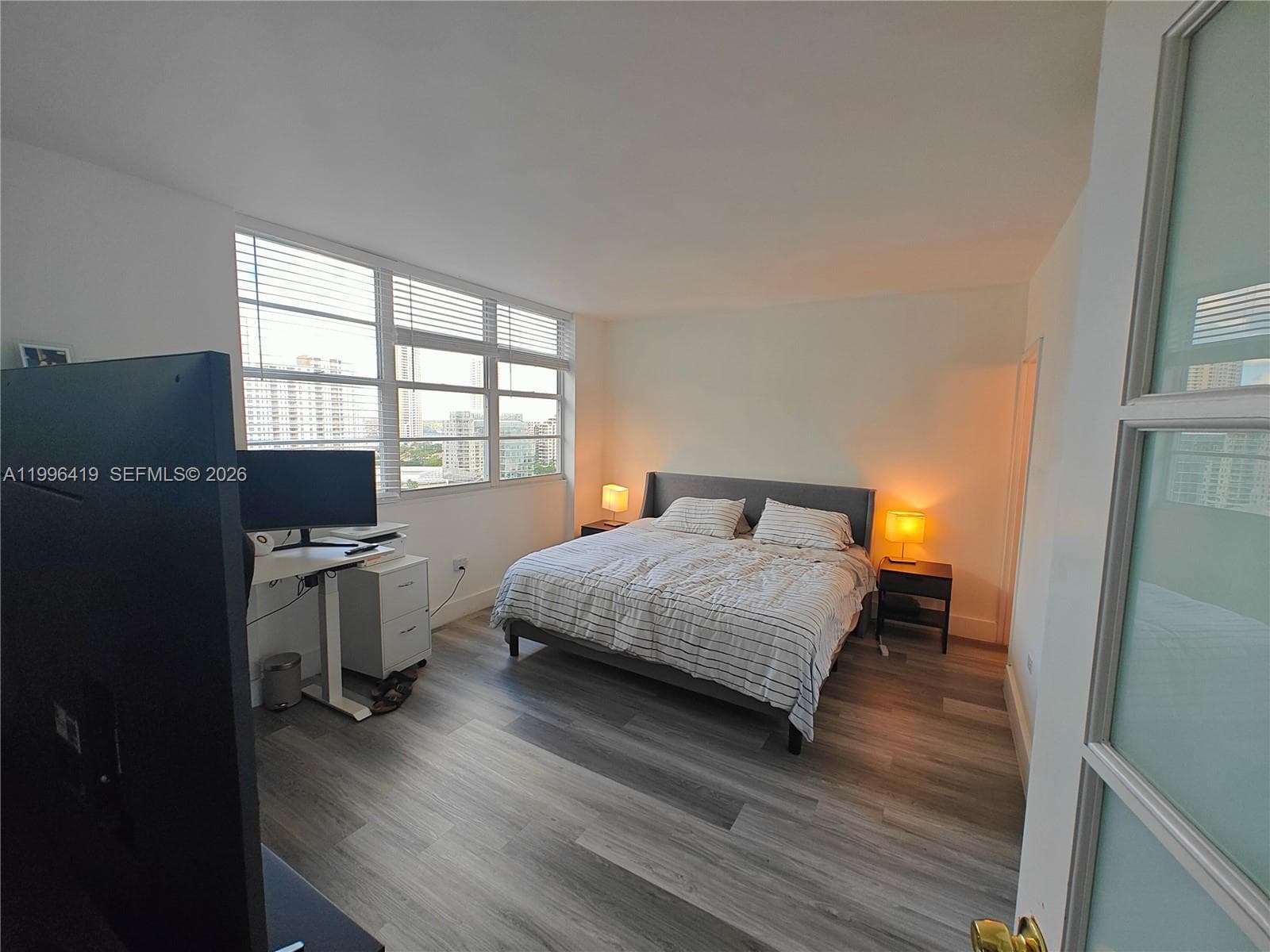 801 Brickell Bay Dr 1961 photo 22