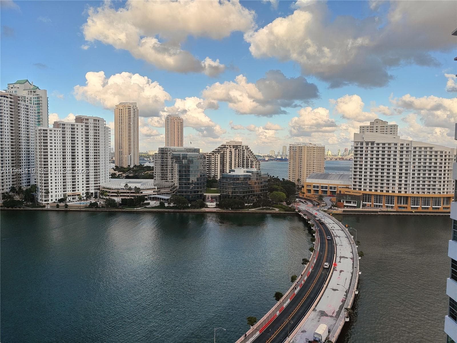 801 Brickell Bay Dr 1961 photo 3