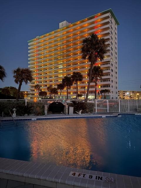 4050 N Ocean Drive 1504 photo 2