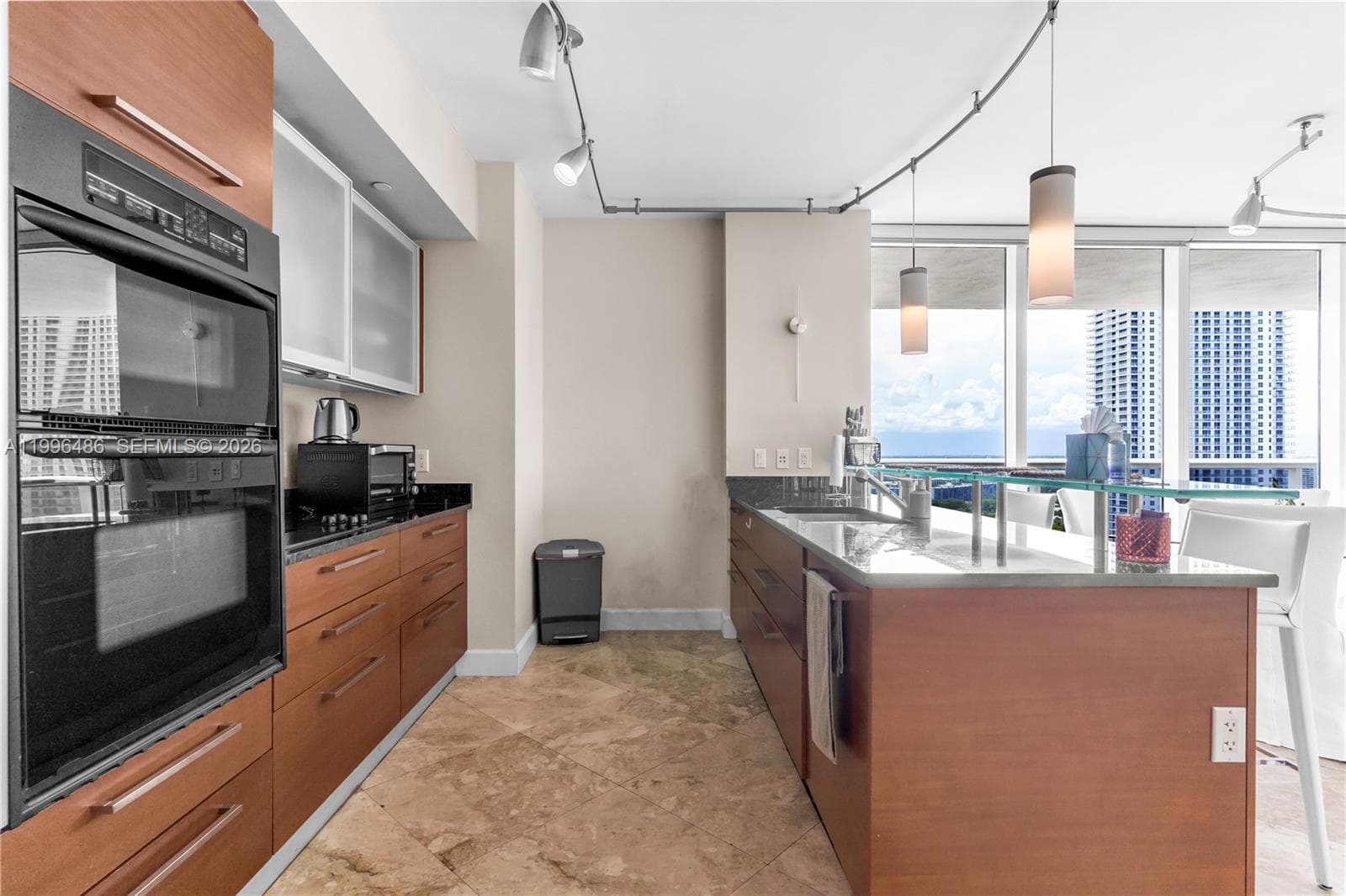 1830 Ocean Dr 2608 photo 16